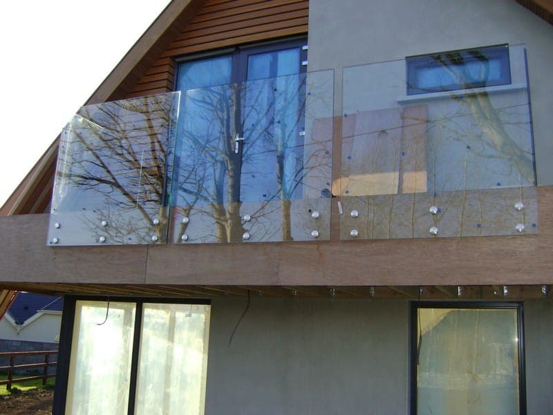 Balustrade din sticlă securizată — lucrare Segani 4