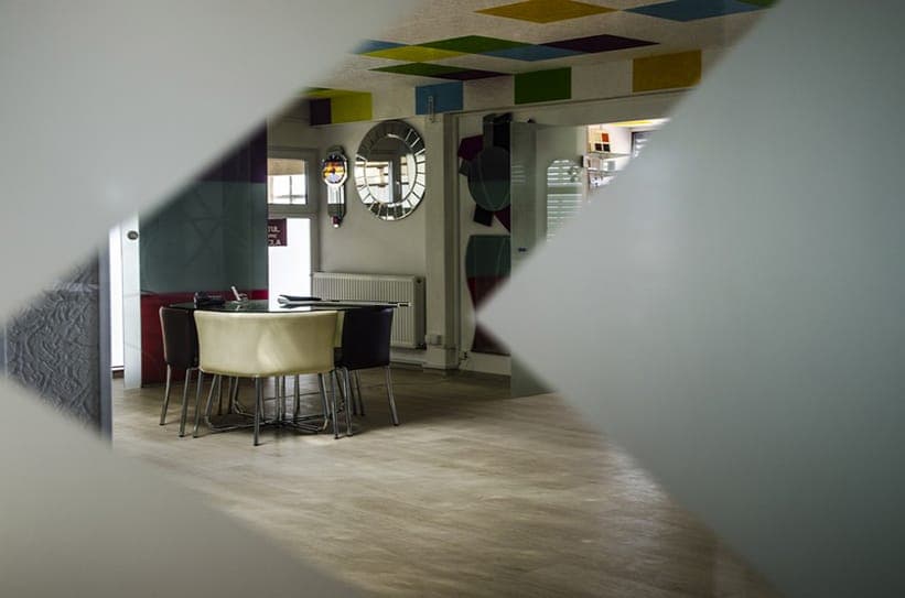 Showroom compartimentări din sticlă securizată — Segani Sibiu 5